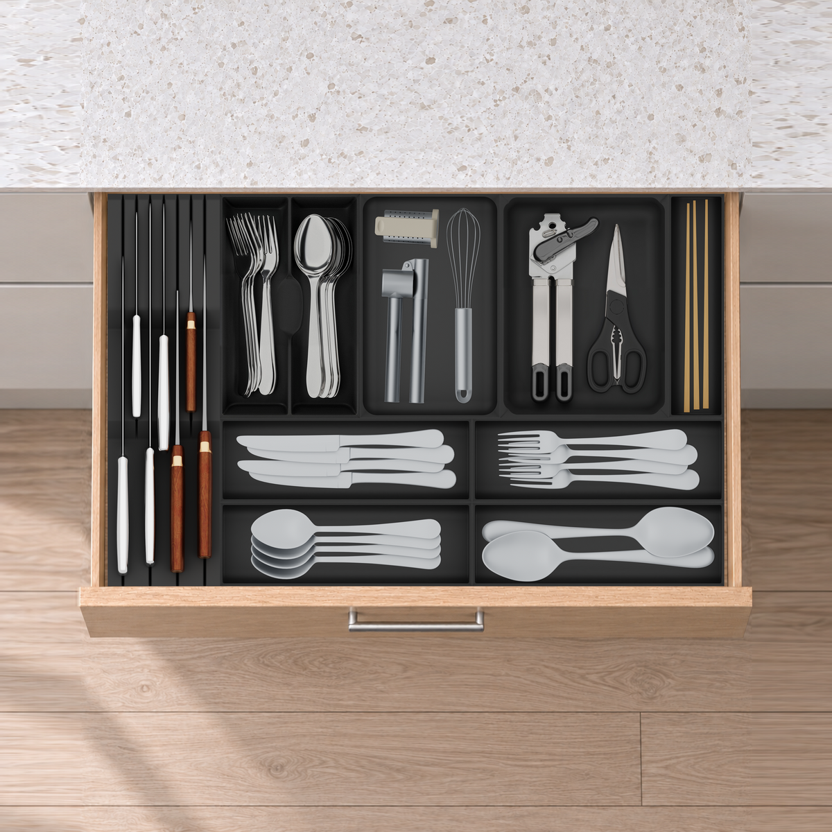 Wide Cutlery & Knife Drawer Organiser Set in Charcoal Black, fitted in an oak drawer under neutral white light. Nominal layout 649 × 413 mm. Accessories shown are not included.