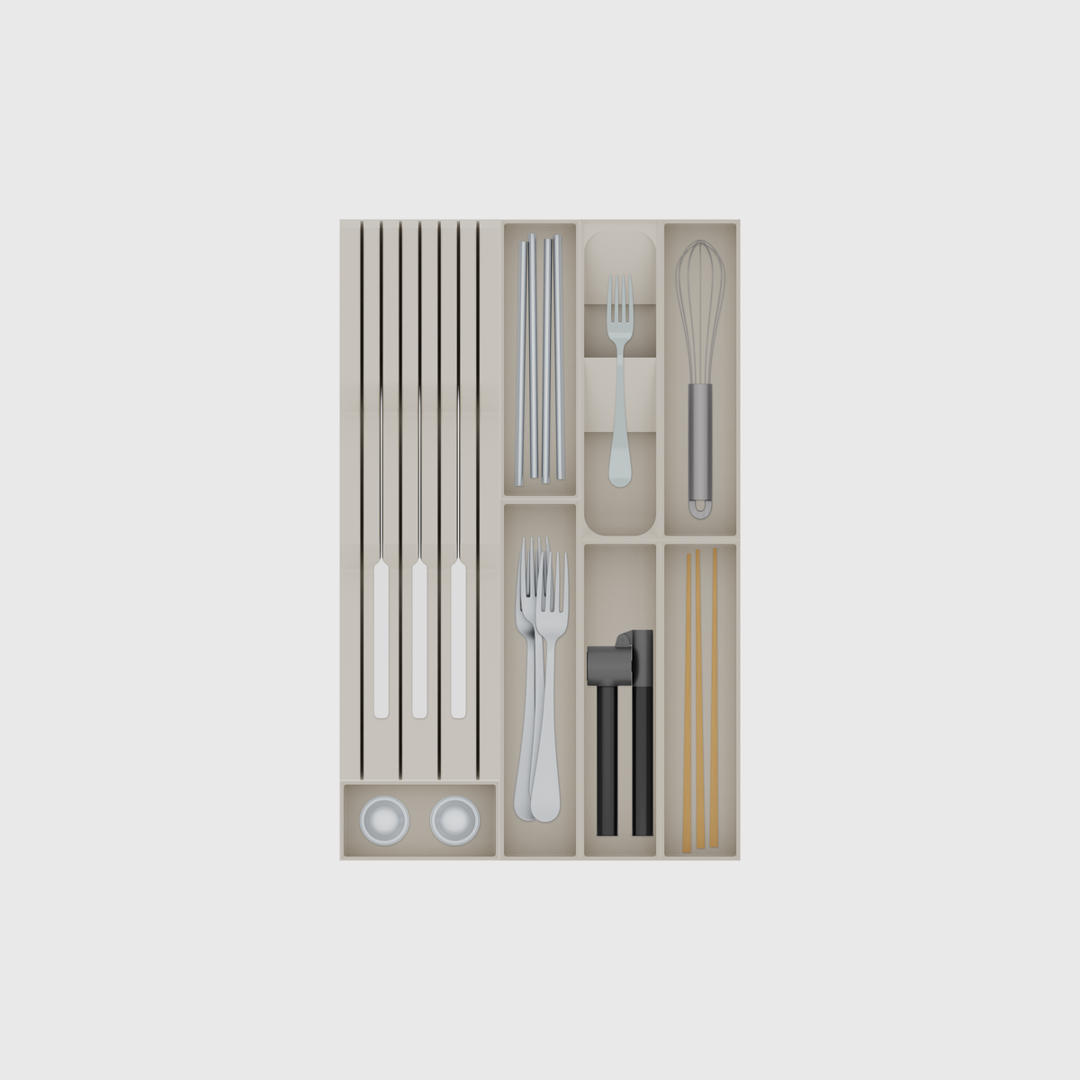 Slim Cutlery & Chef’s Knives Organiser – 472×295mm in Muted White, shown with 3 kitchen knives, coffee capsules, metal drinking straws and other small items. Top view.